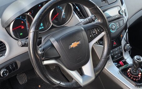 Chevrolet Cruze II, 2013 год, 700 000 рублей, 5 фотография