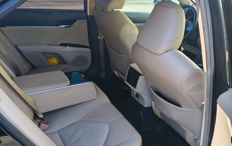 Toyota Camry, 2019 год, 2 950 000 рублей, 7 фотография