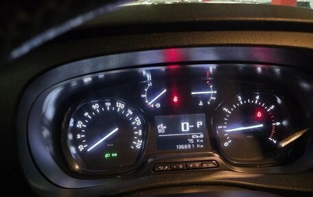 Peugeot Traveller I, 2018 год, 2 610 000 рублей, 8 фотография