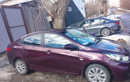 Hyundai Solaris II рестайлинг, 2013 год, 779 000 рублей, 2 фотография