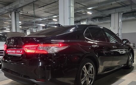 Toyota Camry, 2019 год, 3 000 000 рублей, 4 фотография