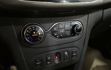 Renault Sandero II рестайлинг, 2016 год, 760 000 рублей, 18 фотография