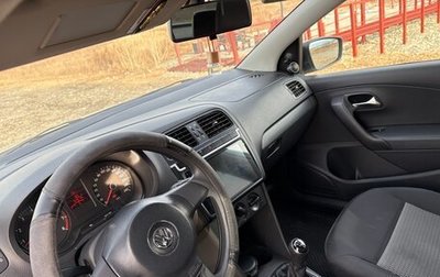 Volkswagen Polo VI (EU Market), 2014 год, 800 000 рублей, 1 фотография