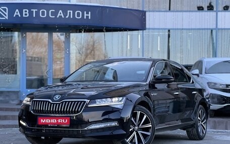 Skoda Superb III рестайлинг, 2025 год, 3 190 000 рублей, 1 фотография