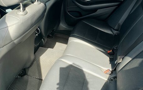 Mercedes-Benz E-Класс, 2019 год, 2 000 000 рублей, 7 фотография