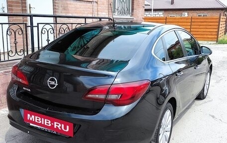 Opel Astra J, 2012 год, 700 000 рублей, 5 фотография