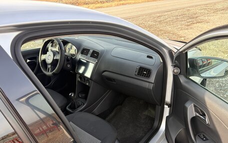 Volkswagen Polo VI (EU Market), 2014 год, 800 000 рублей, 11 фотография