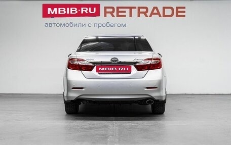 Toyota Camry, 2013 год, 1 920 000 рублей, 7 фотография