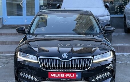 Skoda Superb III рестайлинг, 2025 год, 3 190 000 рублей, 4 фотография