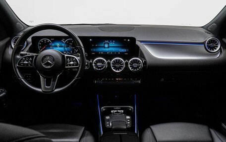 Mercedes-Benz GLA, 2022 год, 3 850 000 рублей, 18 фотография