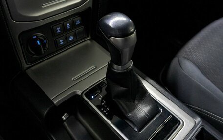 Toyota Land Cruiser Prado 150 рестайлинг 2, 2017 год, 4 999 000 рублей, 11 фотография