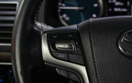 Toyota Land Cruiser Prado 150 рестайлинг 2, 2017 год, 4 999 000 рублей, 24 фотография