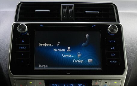 Toyota Land Cruiser Prado 150 рестайлинг 2, 2017 год, 4 999 000 рублей, 26 фотография