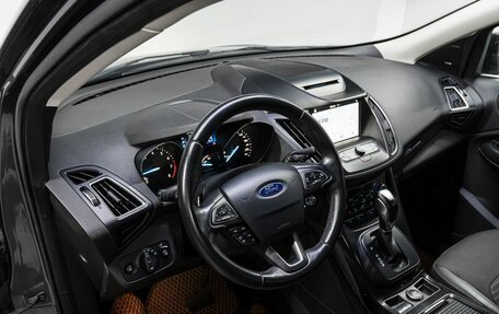 Ford Kuga III, 2018 год, 1 619 000 рублей, 10 фотография