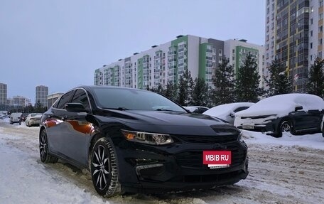 Chevrolet Malibu IX, 2017 год, 1 690 000 рублей, 2 фотография