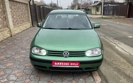 Volkswagen Golf IV, 2000 год, 310 000 рублей, 1 фотография