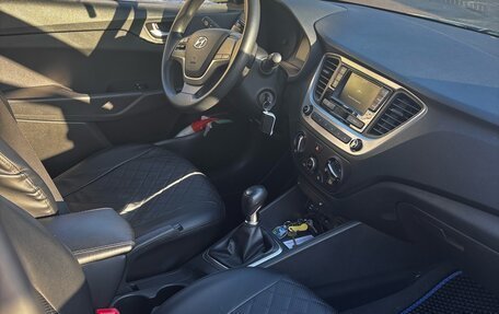 Hyundai Solaris II рестайлинг, 2017 год, 1 280 000 рублей, 8 фотография