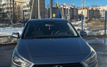 Hyundai Solaris II рестайлинг, 2017 год, 1 280 000 рублей, 5 фотография