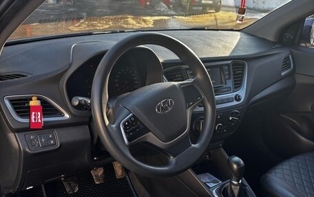 Hyundai Solaris II рестайлинг, 2017 год, 1 280 000 рублей, 10 фотография