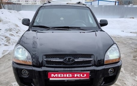Hyundai Tucson III, 2005 год, 670 000 рублей, 2 фотография