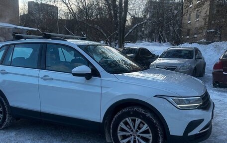 Volkswagen Tiguan II, 2021 год, 2 700 000 рублей, 5 фотография