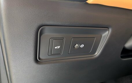 Land Rover Range Rover Sport II, 2022 год, 10 800 000 рублей, 10 фотография