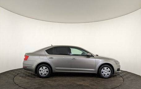 Skoda Octavia, 2017 год, 1 785 000 рублей, 4 фотография