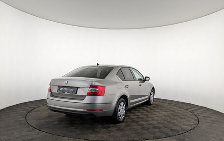 Skoda Octavia, 2017 год, 1 785 000 рублей, 5 фотография