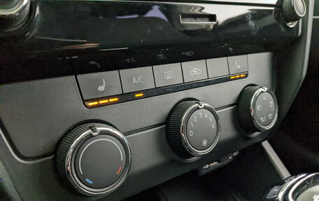 Skoda Octavia, 2017 год, 1 785 000 рублей, 26 фотография