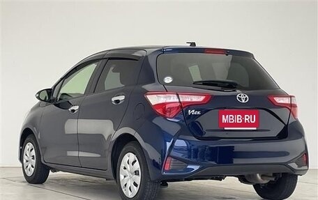 Toyota Vitz, 2019 год, 760 000 рублей, 3 фотография