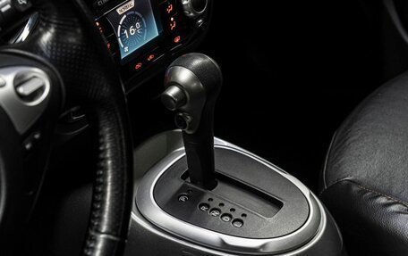 Nissan Juke II, 2011 год, 960 000 рублей, 27 фотография