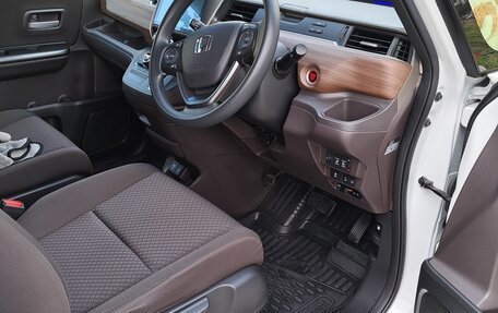 Honda Freed II, 2019 год, 1 777 000 рублей, 6 фотография