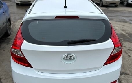 Hyundai Solaris II рестайлинг, 2014 год, 850 000 рублей, 3 фотография