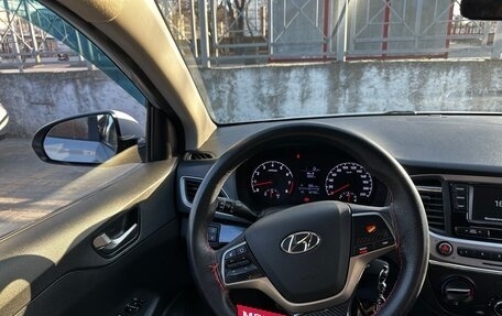 Hyundai Solaris II рестайлинг, 2018 год, 1 380 000 рублей, 6 фотография