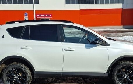 Toyota RAV4, 2018 год, 2 980 000 рублей, 31 фотография