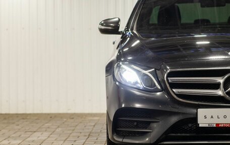 Mercedes-Benz E-Класс, 2018 год, 3 320 000 рублей, 4 фотография