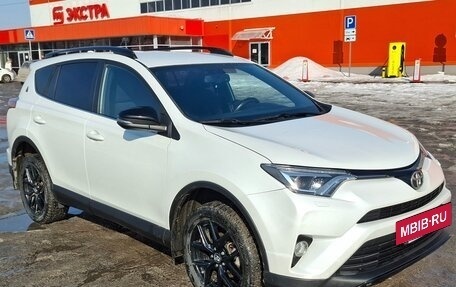 Toyota RAV4, 2018 год, 2 980 000 рублей, 37 фотография