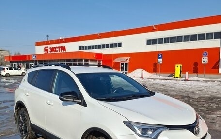 Toyota RAV4, 2018 год, 2 980 000 рублей, 36 фотография