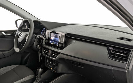 Skoda Rapid II, 2021 год, 1 200 000 рублей, 13 фотография