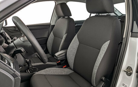 Skoda Rapid II, 2021 год, 1 200 000 рублей, 20 фотография