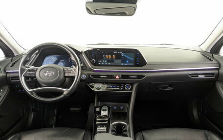 Hyundai Sonata VIII, 2021 год, 3 150 000 рублей, 14 фотография