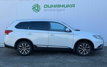 Mitsubishi Outlander III рестайлинг 3, 2019 год, 2 290 000 рублей, 4 фотография
