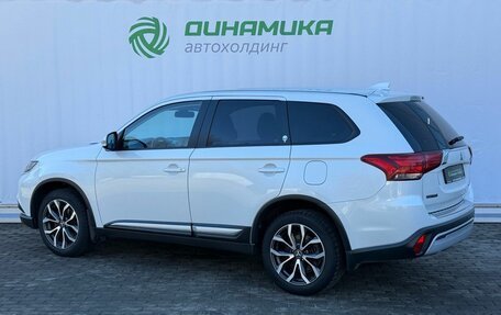 Mitsubishi Outlander III рестайлинг 3, 2019 год, 2 290 000 рублей, 7 фотография