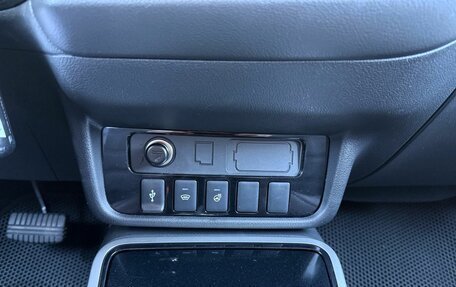 Mitsubishi Outlander III рестайлинг 3, 2019 год, 2 290 000 рублей, 15 фотография