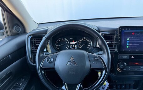 Mitsubishi Outlander III рестайлинг 3, 2019 год, 2 290 000 рублей, 12 фотография