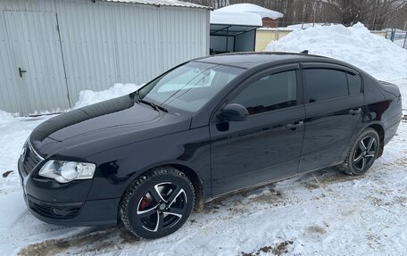 Volkswagen Passat B6, 2008 год, 535 000 рублей, 2 фотография