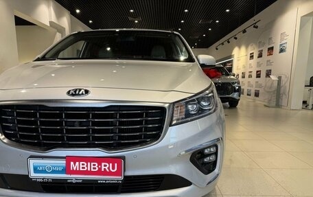 KIA Carnival III, 2018 год, 2 900 000 рублей, 7 фотография