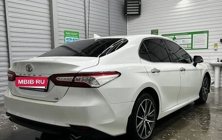 Toyota Camry, 2021 год, 3 550 000 рублей, 5 фотография