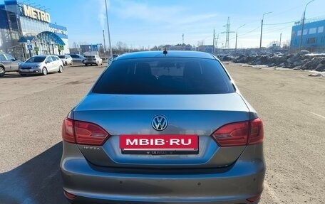 Volkswagen Jetta VI, 2012 год, 900 000 рублей, 15 фотография