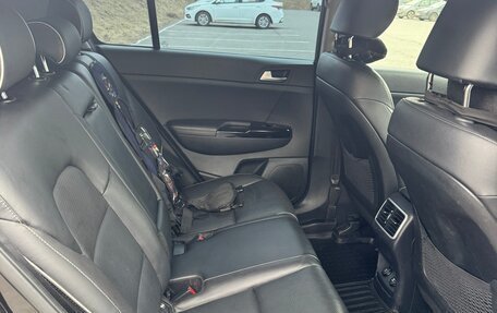 KIA Sportage IV рестайлинг, 2018 год, 2 600 000 рублей, 14 фотография